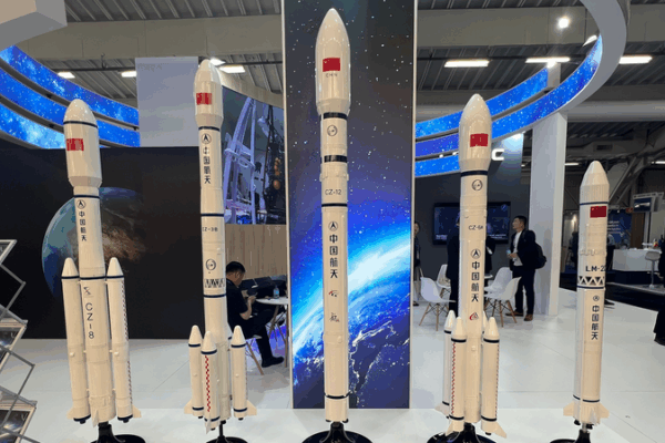 China Debuts New Long March Rockets at Paris Air Show China_Debuts_New_Long_March_Rockets_at_Paris_Air_Show