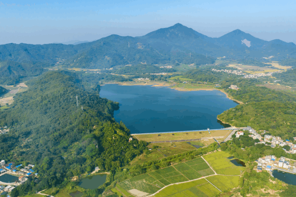 Chinese Mainland Opens Doors to a Sustainable Future Chinese_Mainland_Opens_Doors_to_a_Sustainable_Future