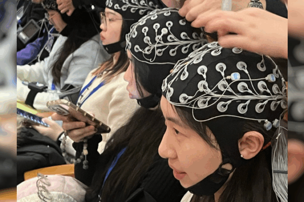 Live Art Ignites Brainwaves: Tsinghua’s BCI Breakthrough Live Art Ignites Brainwaves: Tsinghua’s BCI Breakthrough