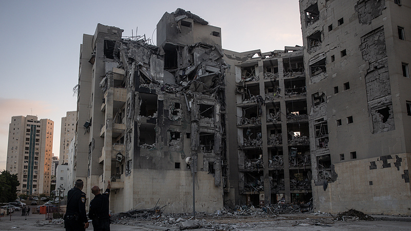 Fragile_Ceasefire_Enters_2nd_Day_Amid_Israel_Iran_Tensions_poster - Namaste Headlines Fragile_Ceasefire_Enters_2nd_Day_Amid_Israel_Iran_Tensions video poster