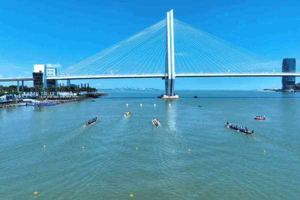 Hainan Dragon Boat Festival Dazzles in Haikou & Sanya Hainan_Dragon_Boat_Festival_Dazzles_in_Haikou___Sanya video poster