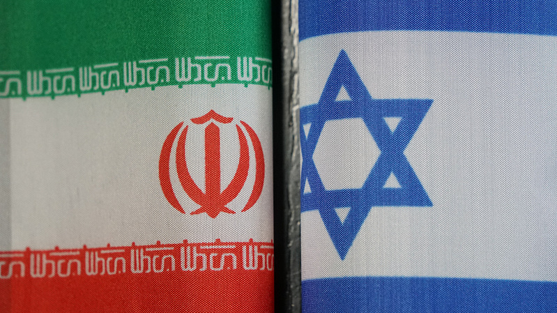 Israel_Strikes_Iran_as_Explosions_Rock_Tehran video poster