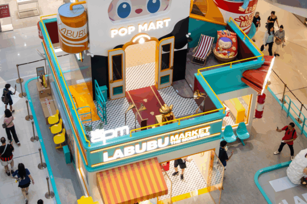 Labubu Pop-ups Spark Designer Toy Frenzy in China Labubu_Pop_ups_Spark_Designer_Toy_Frenzy_in_China