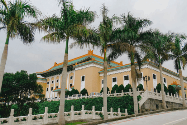 Lai_Ching_te_s__10_Lectures_on_Unity___A_Risky_Independence_Move_