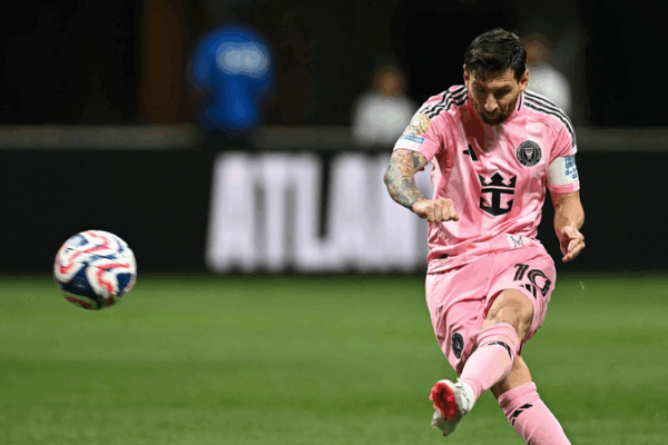 Messi Shines as Inter Miami Edges Porto 2-1 Thriller Messi_Shines_as_Inter_Miami_Edges_Porto_2_1_Thriller