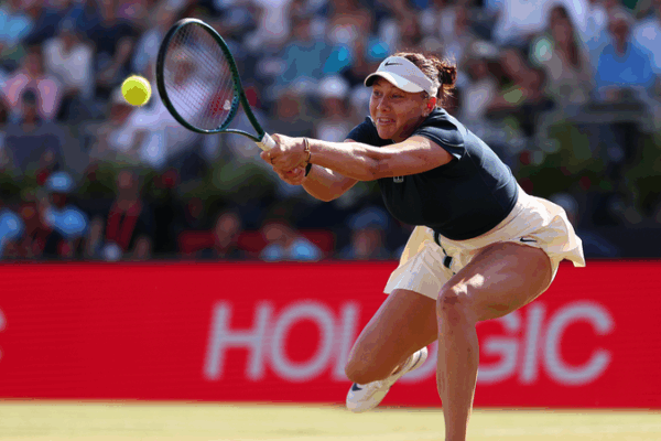 Anisimova Stuns Top Seed, Faces Maria in Queen’s Club Final Anisimova Stuns Top Seed, Faces Maria in Queen’s Club Final