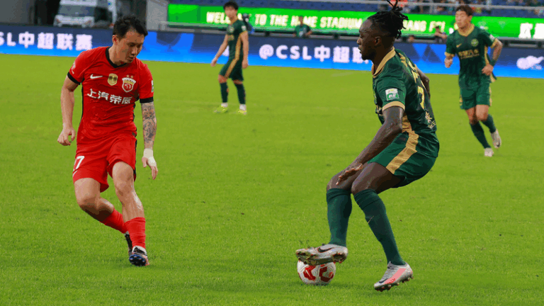 Shanghai_Port_Cruises_Past_Henan_With_a_3_1_Victory_