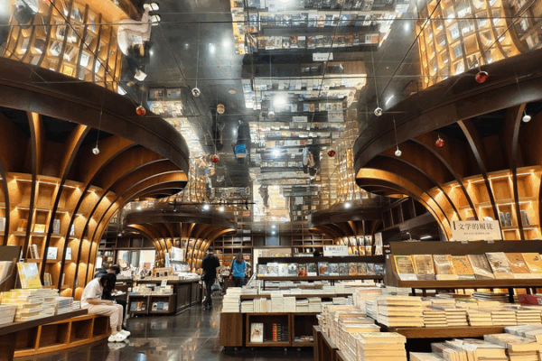 Shanghai’s Futuristic Bookstore Shines as Cultural Hub Shanghai_s_Futuristic_Bookstore_Shines_as_Cultural_Hub