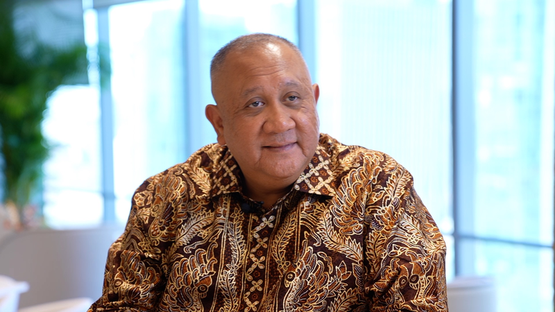 StanChart_Fuels_Chinese_Investment_Boom_in_Indonesia_poster - Namaste Headlines StanChart_Fuels_Chinese_Investment_Boom_in_Indonesia video poster