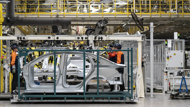 Tariff Survival: The Chinese mainland’s Manufacturing Reinvention Tariff_Survival__The_Chinese_mainland_s_Manufacturing_Reinvention