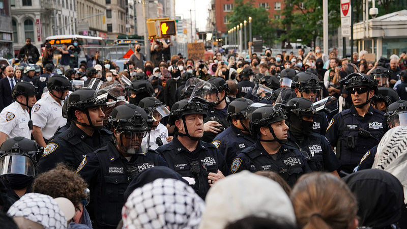 U_S__Protests_Erupt_Over_Immigration_Raids - Namaste Headlines U_S__Protests_Erupt_Over_Immigration_Raids