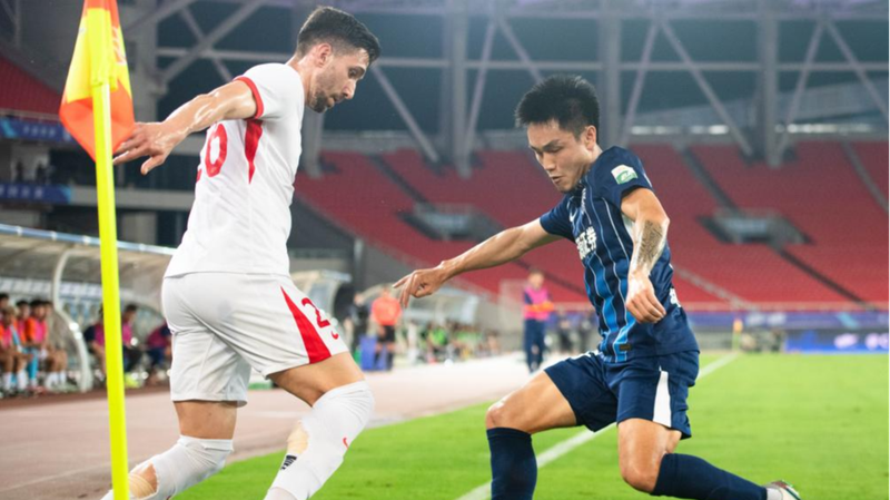 Wuhan Triumphs Over Qingdao; Dalian Honors Fei Yu in CSL Action Wuhan_Triumphs_Over_Qingdao__Dalian_Honors_Fei_Yu_in_CSL_Action