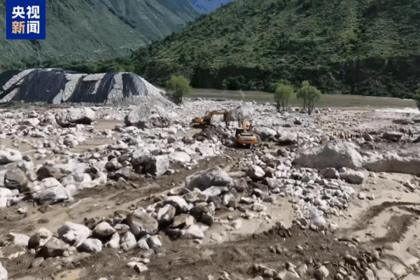 4 Villagers Missing Amid Danba Landslides 4_Villagers_Missing_Amid_Danba_Landslides