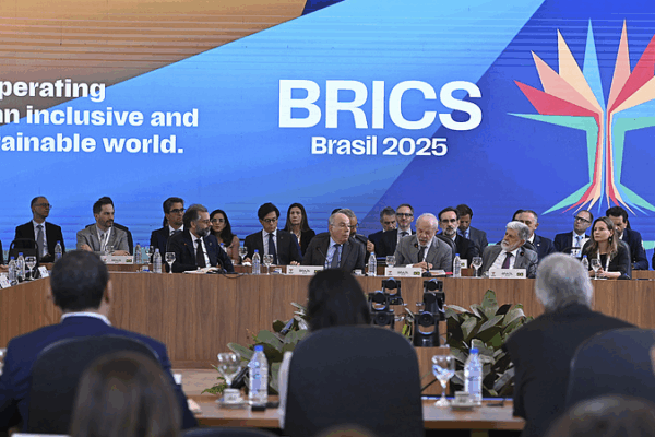 BRICS Model of Inclusive Cooperation Comes of Age in Rio BRICS_Model_of_Inclusive_Cooperation_Comes_of_Age_in_Rio