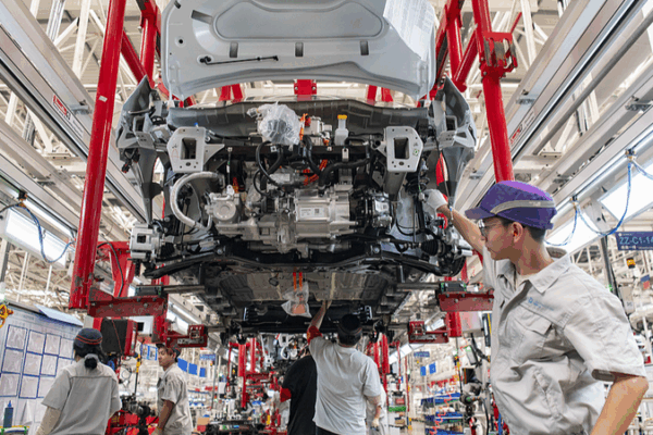 Banks Boost Chinese GDP Forecasts on Strong Growth Data Banks_Boost_Chinese_GDP_Forecasts_on_Strong_Growth_Data