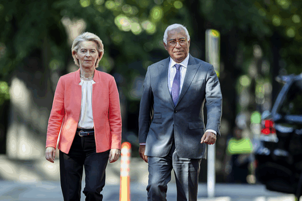 China-EU Summit 2025: Charting New Paths in Global Trade & Cooperation China_EU_Summit_2025__Charting_New_Paths_in_Global_Trade___Cooperation