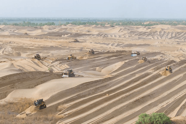 China Leads the Charge: Tackling Sandstorms with Tech & Innovation China_Leads_the_Charge__Tackling_Sandstorms_with_Tech___Innovation