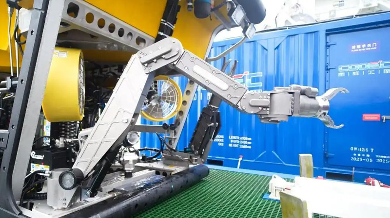 China_s_Deep_Sea_Robotic_Arm_Makes_Waves_in_Underwater_Tech - Namaste Headlines China_s_Deep_Sea_Robotic_Arm_Makes_Waves_in_Underwater_Tech