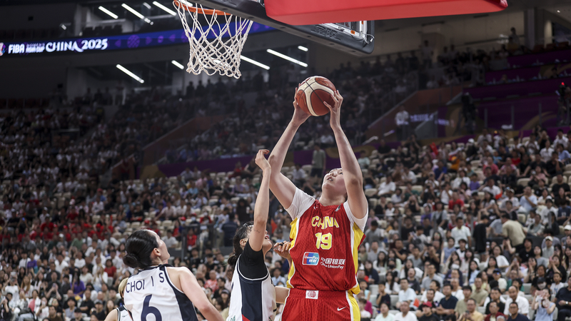 China’s Double Towers Propel 91-69 Win China_s_Double_Towers_Propel_91_69_Win