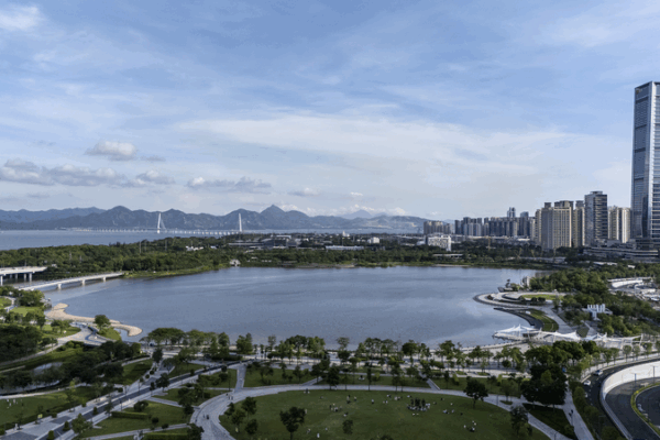 China’s Urban Renewal Fuels High-Quality Growth China_s_Urban_Renewal_Fuels_High_Quality_Growth