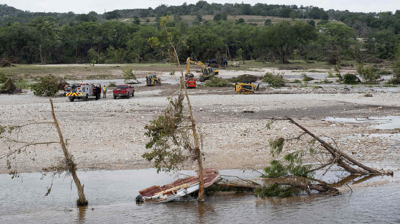 Deadly_Texas_Flooding__Rescue_Teams_Scramble_Amid_Rising_Toll video poster