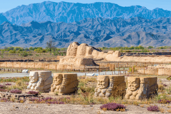 Echoes_of_Time__Mysteries_Unveiled_at_Xixia_Tombs video poster