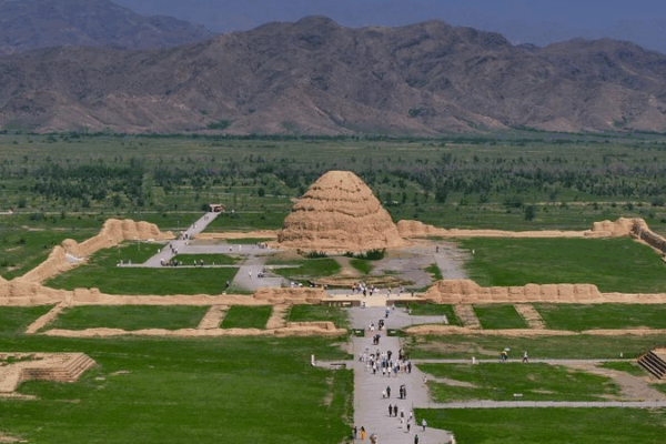 Forgotten_Empire_Rises__Xixia_Tombs_Become_UNESCO_Heritage_Star