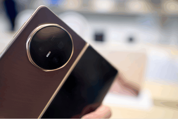 Honor’s Magic V5: Thinner, Smarter Foldable with 8 World Records Honor_s_Magic_V5__Thinner__Smarter_Foldable_with_8_World_Records