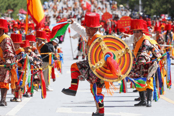 Khampa Parade Brings Tibetan Culture to Life in Yushu Khampa_Parade_Brings_Tibetan_Culture_to_Life_in_Yushu