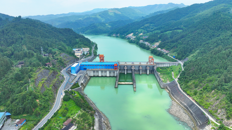 Lucid Waters, Lush Mountains: A Global Green Blueprint Lucid_Waters__Lush_Mountains__A_Global_Green_Blueprint