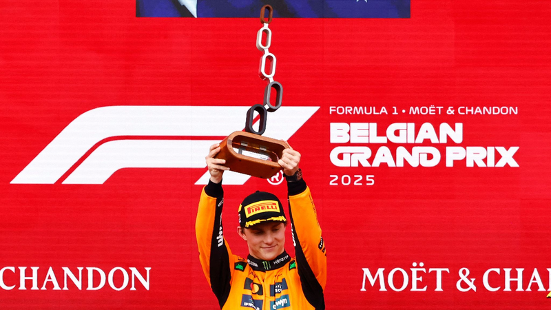 Piastri Beats Norris in Rain-Delayed GP Showdown Piastri_Beats_Norris_in_Rain_Delayed_GP_Showdown