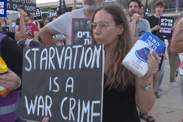 Protesters Slam Gaza Starvation as ‘War Crime’ Protesters_Slam_Gaza_Starvation_as__War_Crime_