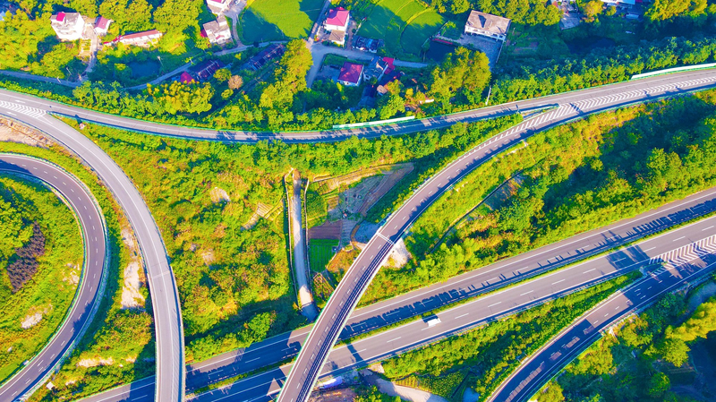 Roads_Weave_a_Vibrant_Future_in_Anhui_s_Countryside
