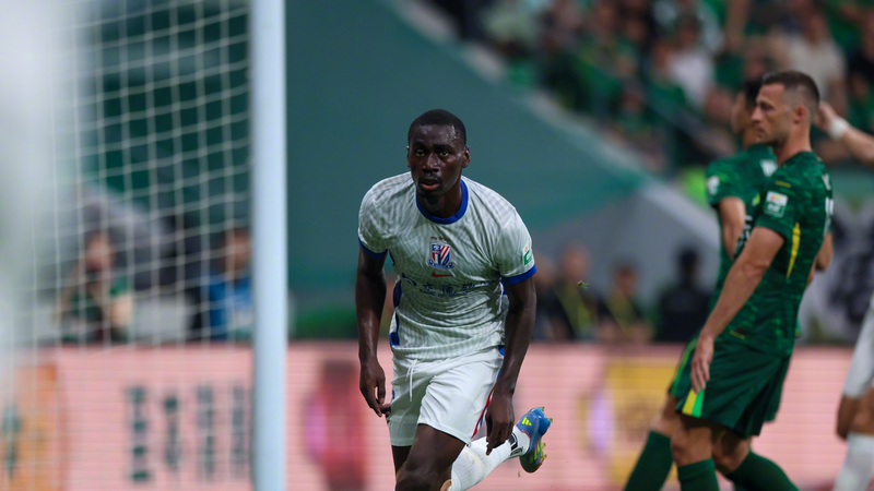 Shenhua Sparks CSL Surge with 3-1 Triumph Over Guoan Shenhua_Sparks_CSL_Surge_with_3_1_Triumph_Over_Guoan