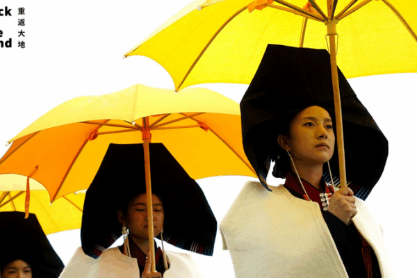 Sunlit_Traditions__Yi_Women___Their_Yellow_Umbrellas - Namaste Headlines Sunlit_Traditions__Yi_Women___Their_Yellow_Umbrellas