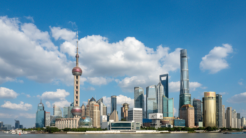 Tech_Boom___Foreign_Firms_Surge_in_the_Chinese_Mainland_H1