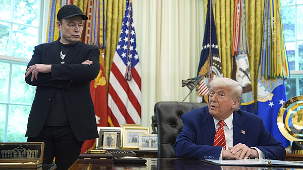 Tesla Shake-Up: Trump vs. Musk Clash Over Subsidies Tesla_Shake_Up__Trump_vs__Musk_Clash_Over_Subsidies