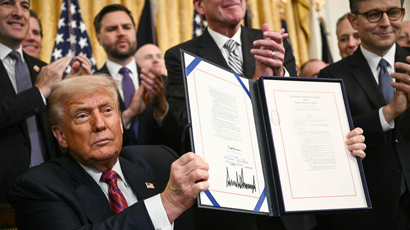 Trump_Signs_Stablecoin_Law__Paving_Way_for_Crypto_Boom