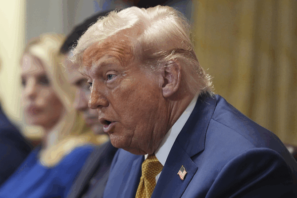 Trump_Stands_Firm_on_Tariff_Deadline__No_Extensions_Beyond_August_1