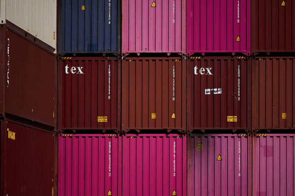 US Tariff Delays Shake Global Business Plans US_Tariff_Delays_Shake_Global_Business_Plans