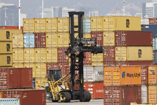 US Tariff War: Outdated Tactics in Global Trade US_Tariff_War__Outdated_Tactics_in_Global_Trade