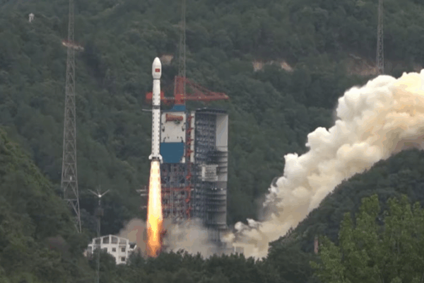 Shiyan-28B 01 Soars High on 583rd Long March Mission 🚀 Shiyan-28B 01 Soars High on 583rd Long March Mission 🚀 video poster