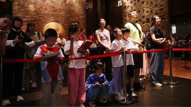 Visitor_Boom_Lights_Up_China_s_Archaeological_Museum - Namaste Headlines Visitor_Boom_Lights_Up_China_s_Archaeological_Museum