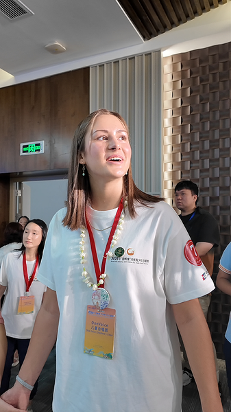 Voice for Peace: US & China Youth Choirs Unite Voice_for_Peace__US___China_Youth_Choirs_Unite video poster