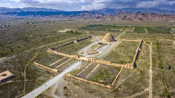 Whispers Beneath the Sand: The Lost Xixia Dynasty Uncovered Whispers_Beneath_the_Sand__The_Lost_Xixia_Dynasty_Uncovered