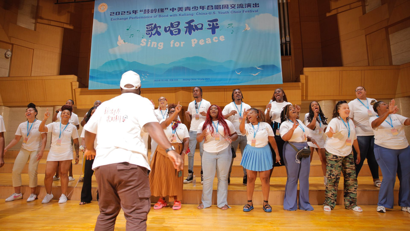 Youth Choir Festival Strikes a Chord for Peace Youth_Choir_Festival_Strikes_a_Chord_for_Peace video poster