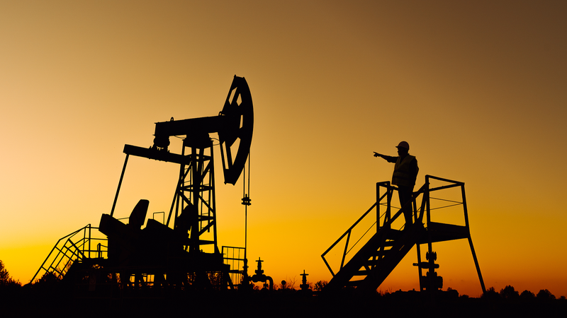 2DVMG9F3ZP55N2K8KENR - Namaste Headlines Oil Slips 📉 as IEA Boosts Supply Forecast Ahead of Trump-Putin Meet