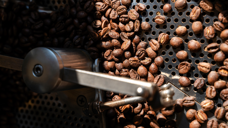 ASEAN_Reporters_Dive_into_Hainan_s_Free_Trade_Port_Revolution video poster