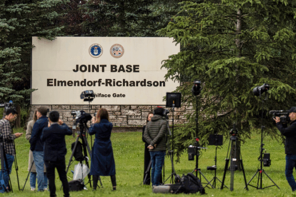 Anchorage Summit: Putin & Trump Face Off as Zelenskyy Ramps Up Allies Anchorage_Summit__Putin___Trump_Face_Off_as_Zelenskyy_Ramps_Up_Allies