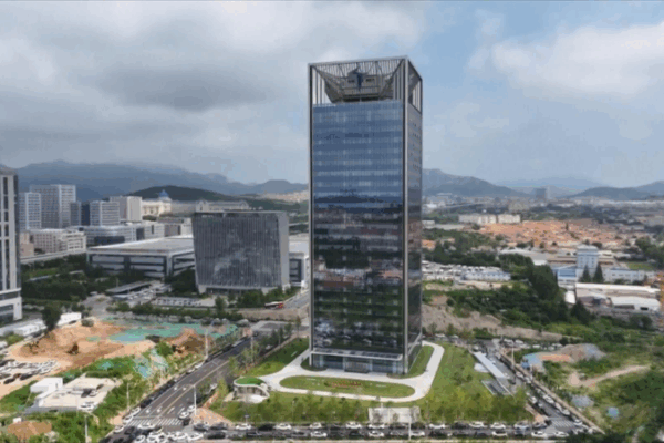 World’s 1st Ultra Zero-Carbon Office Tower Opens in East China 🌱 World's 1st Ultra Zero-Carbon Office Tower Opens in East China 🌱